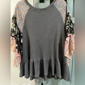 Umgee bell sleeve top